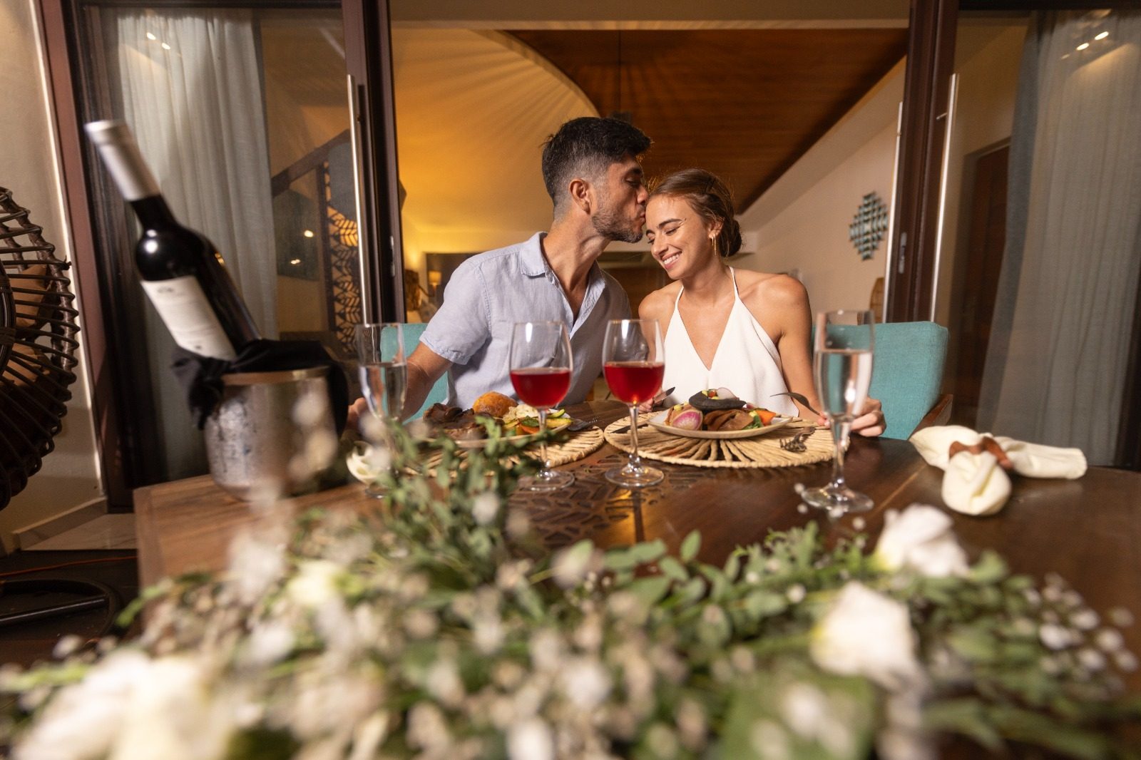 Sunset rooftop moment for couples at Mía Bacalar, Bacalar